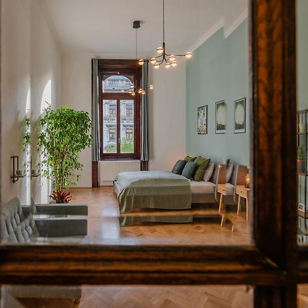 Liszt Modern Chic Apartment Budapest Ngoại thất bức ảnh