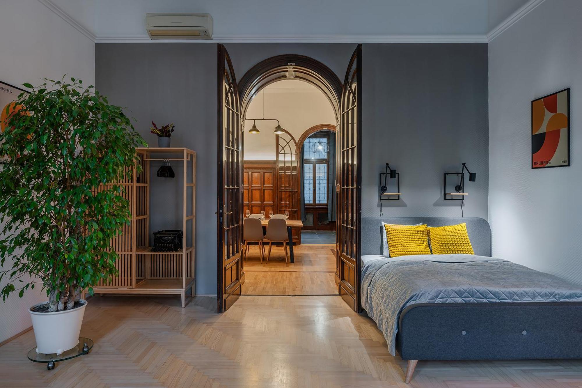 Liszt Modern Chic Apartment Budapest Ngoại thất bức ảnh