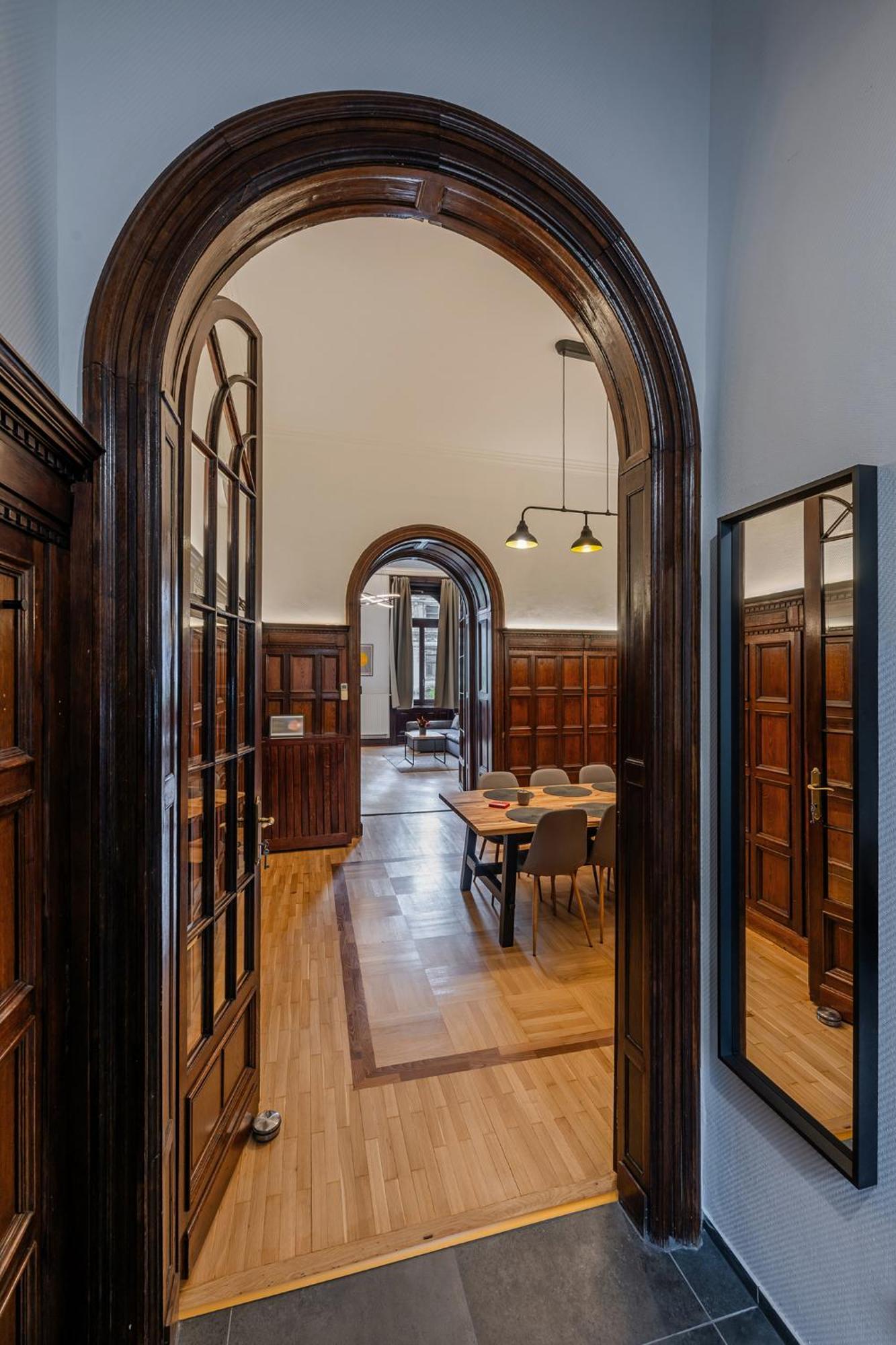 Liszt Modern Chic Apartment Budapest Ngoại thất bức ảnh